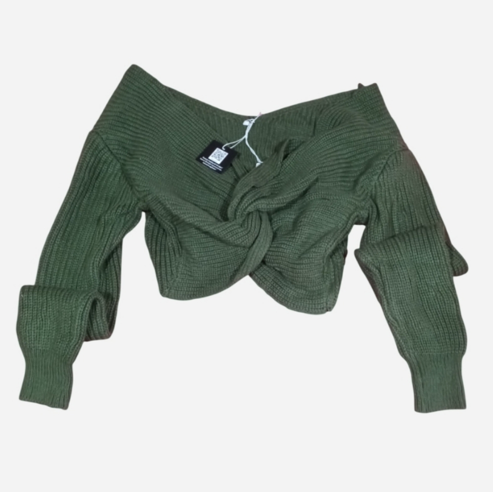 Oversized Twisted Front Long Sleeve Cropped Sweater - Picture 3 of 7